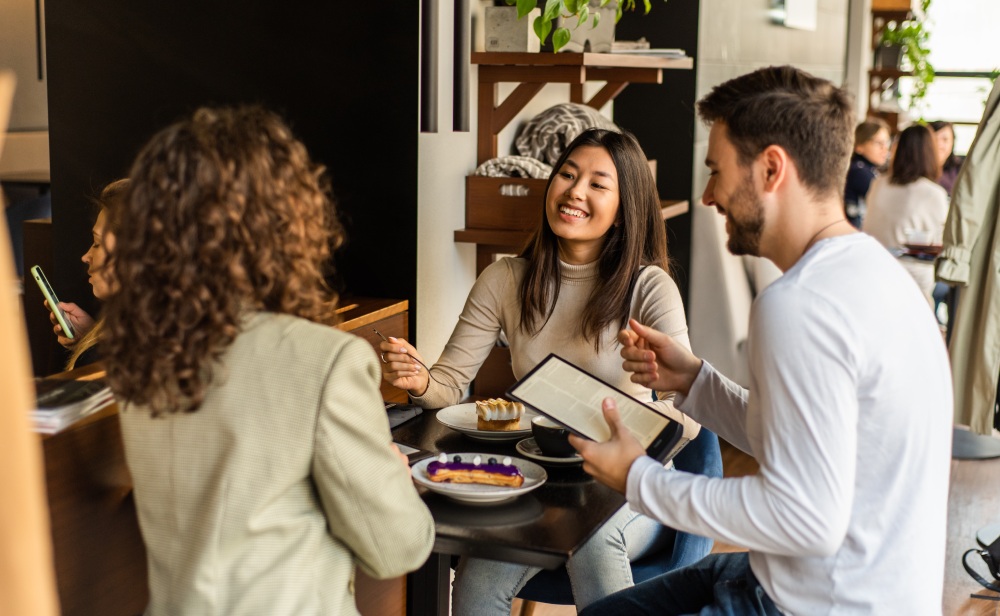 Как да изберем електронен четец с подсветка: преглед на моделите и полезни съвети